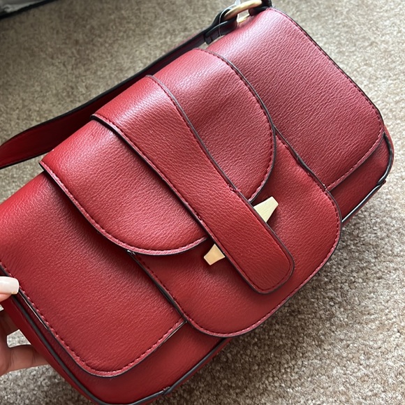 New - Picture 2 of 3